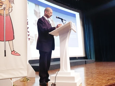 Conferencia El reto de los padres con hijos adolescentes.